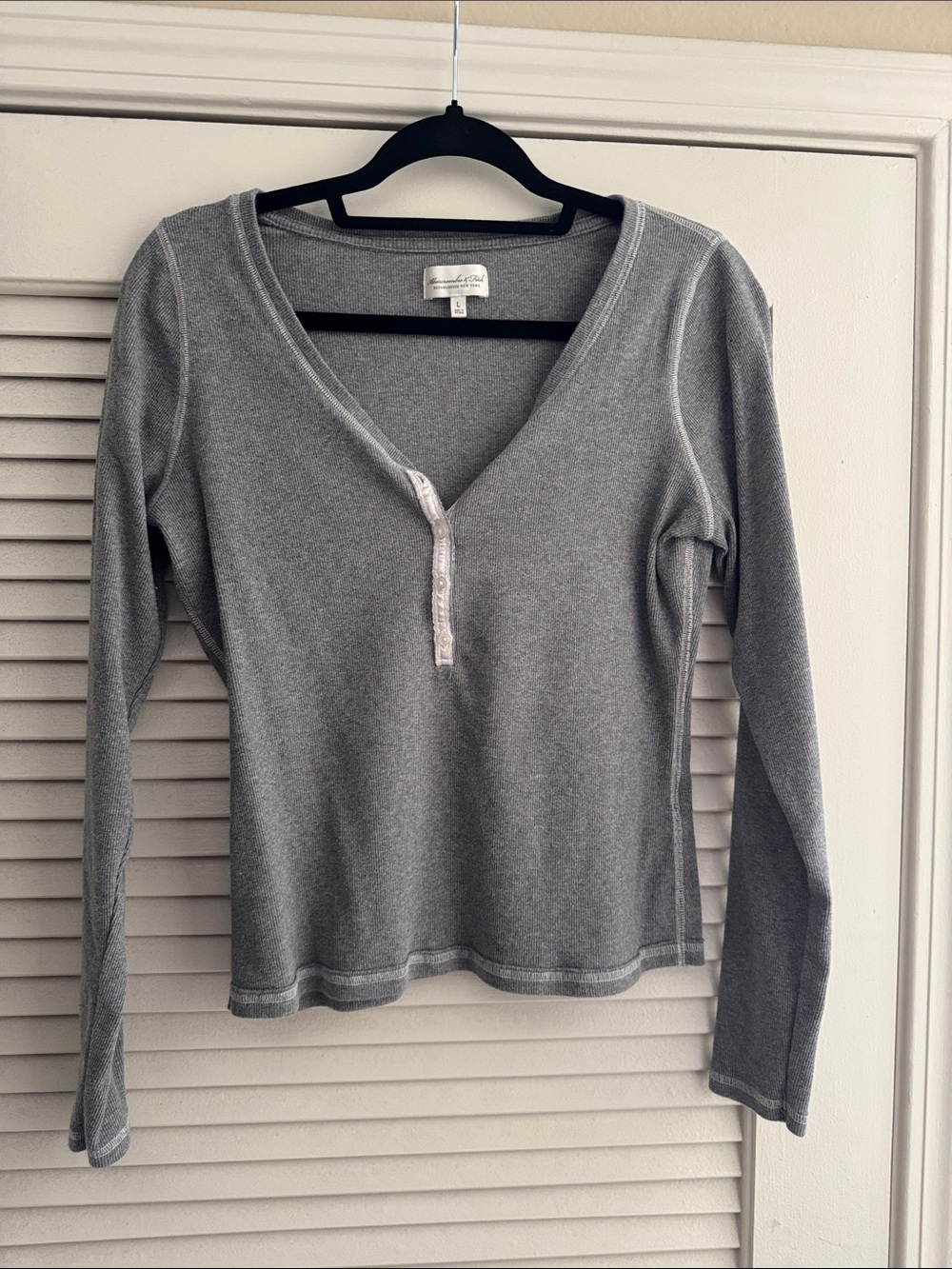 Abercrombie and Fitch Gray Long-Sleeve Henley Top